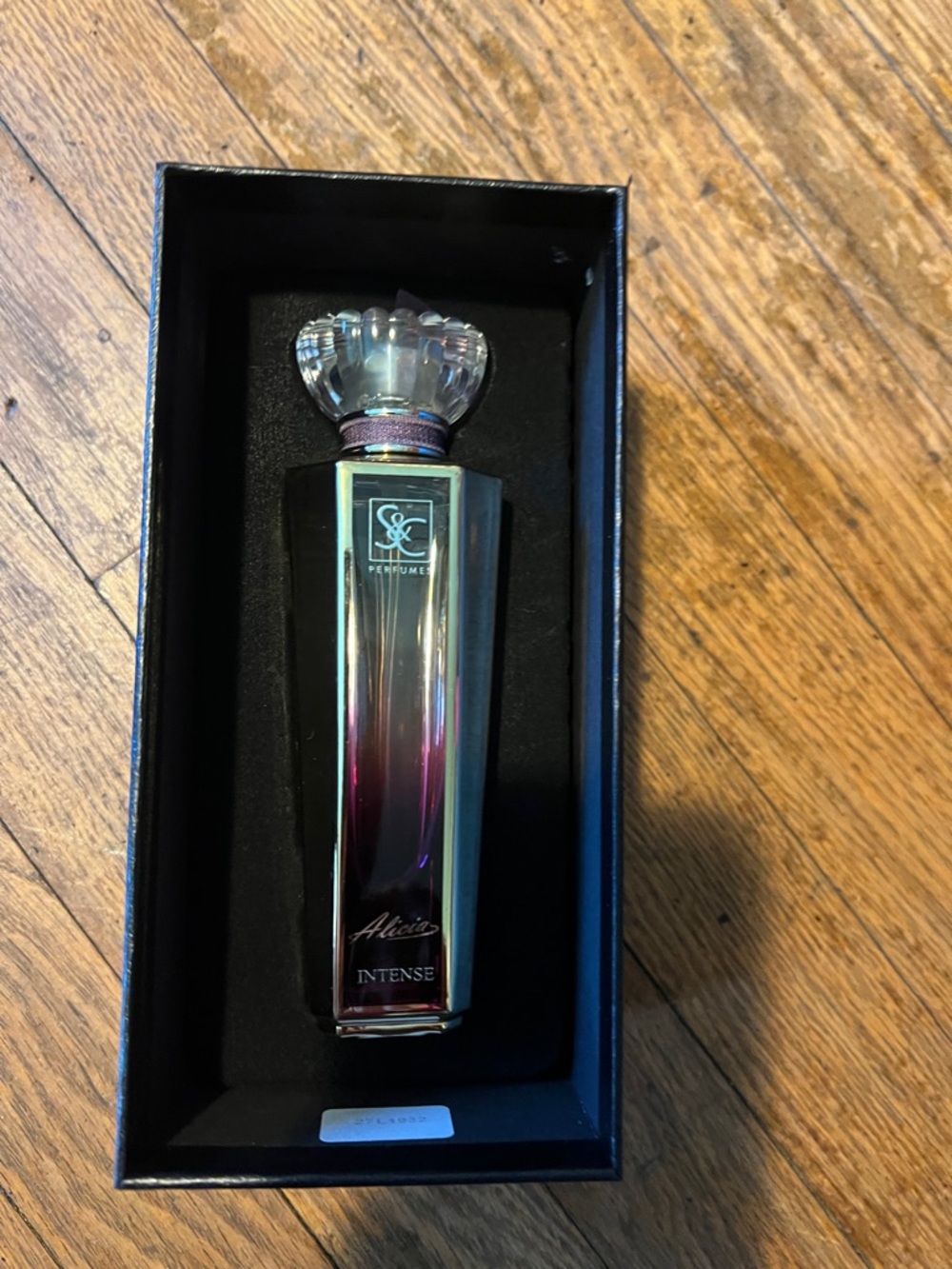 Alia Intense Gradient Glass Perfume Bottle